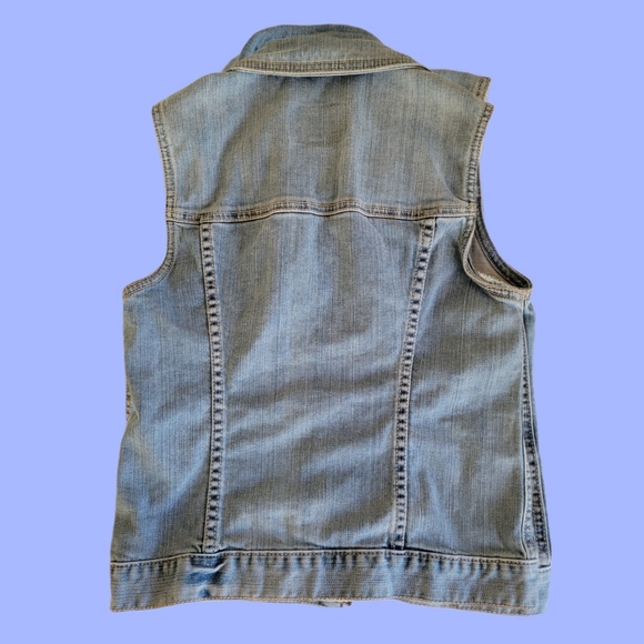 Hollister Sleeveless Denim Jean Jacket - Picture 5 of 8